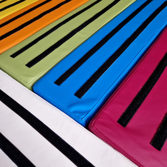 INClude® radna ploča, Knjige s komunikacijskim simbolima i Sržni rječnik