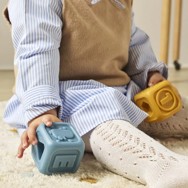 Taktilne silikonske kocke - set od 6 komada