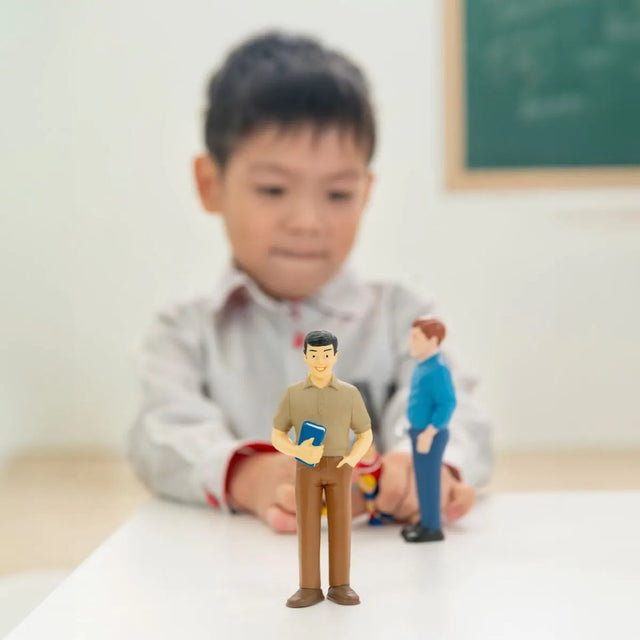 Figurice različitih obitelji svijeta