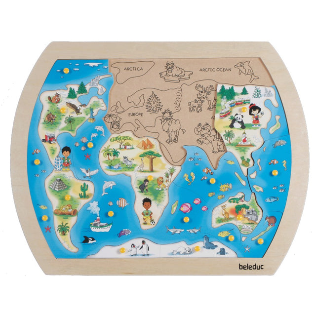 Puzzle u obliku karte svijeta