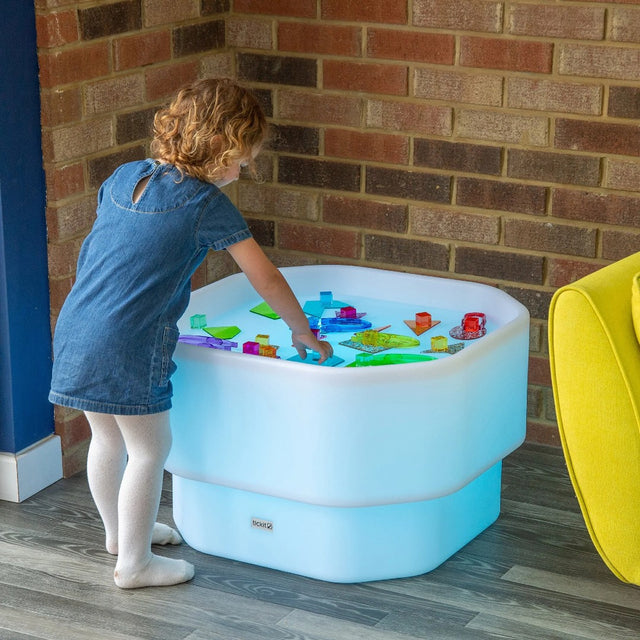 Svjetleći stol - oktagon